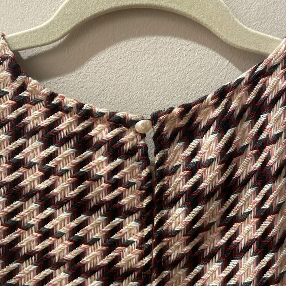 Bcbg Medium Geometric Pattern Work/Casual Sleevel… - image 3